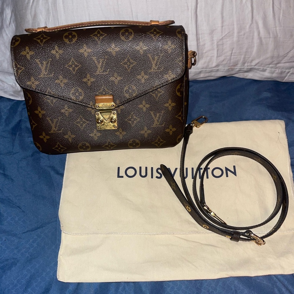 Louis Vuitton pochette Métis